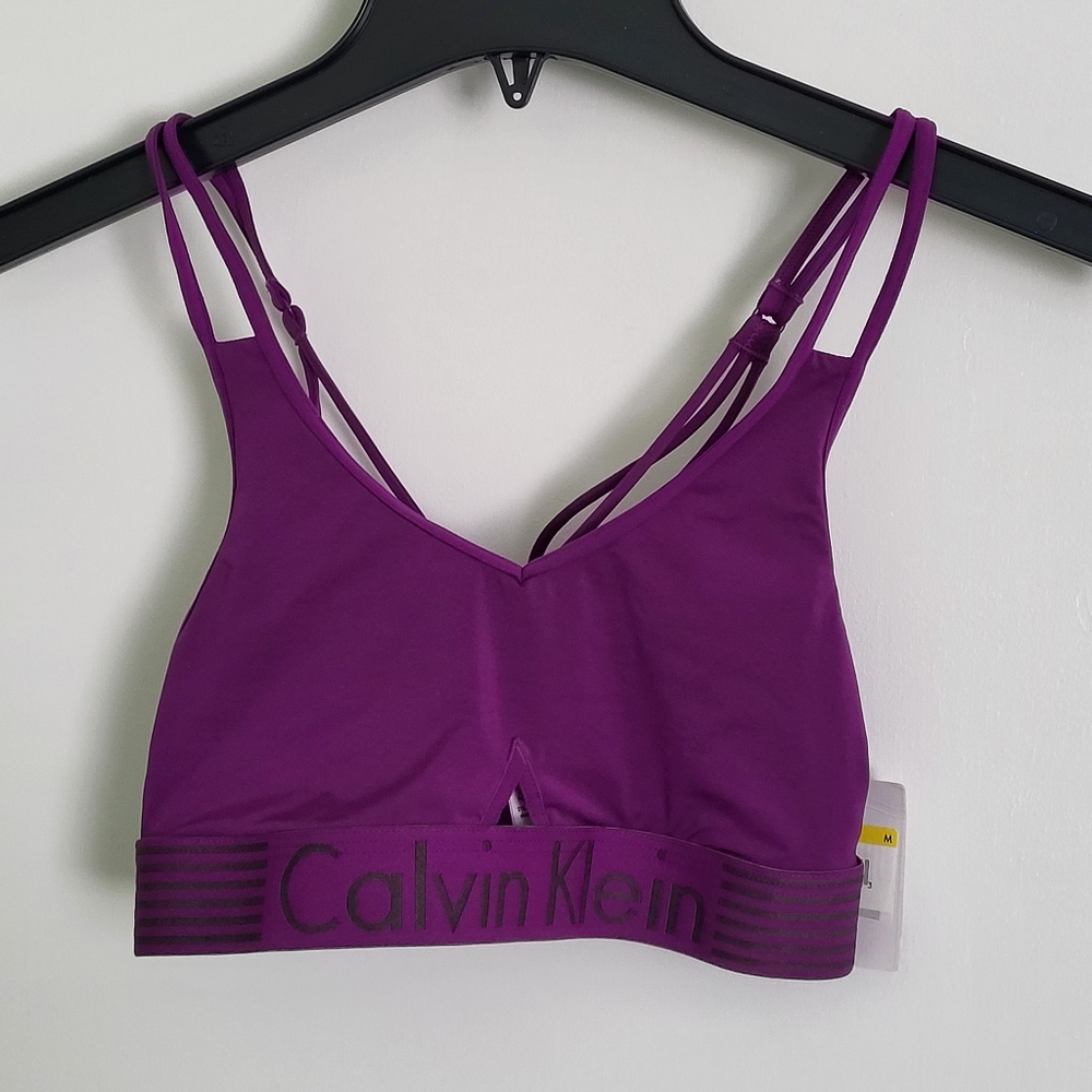 Workout top size Med NWT
